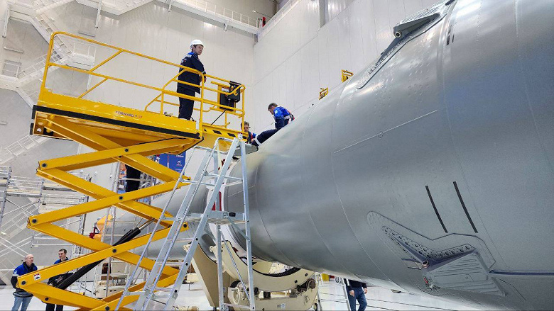 На Восточном готовят «Союз» для запуска новых «Аистов»